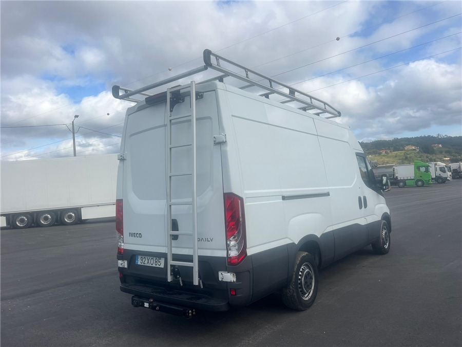Iveco 35S16 - Panel van: picture 4 Iveco 35S16 - Panel van: picture 4