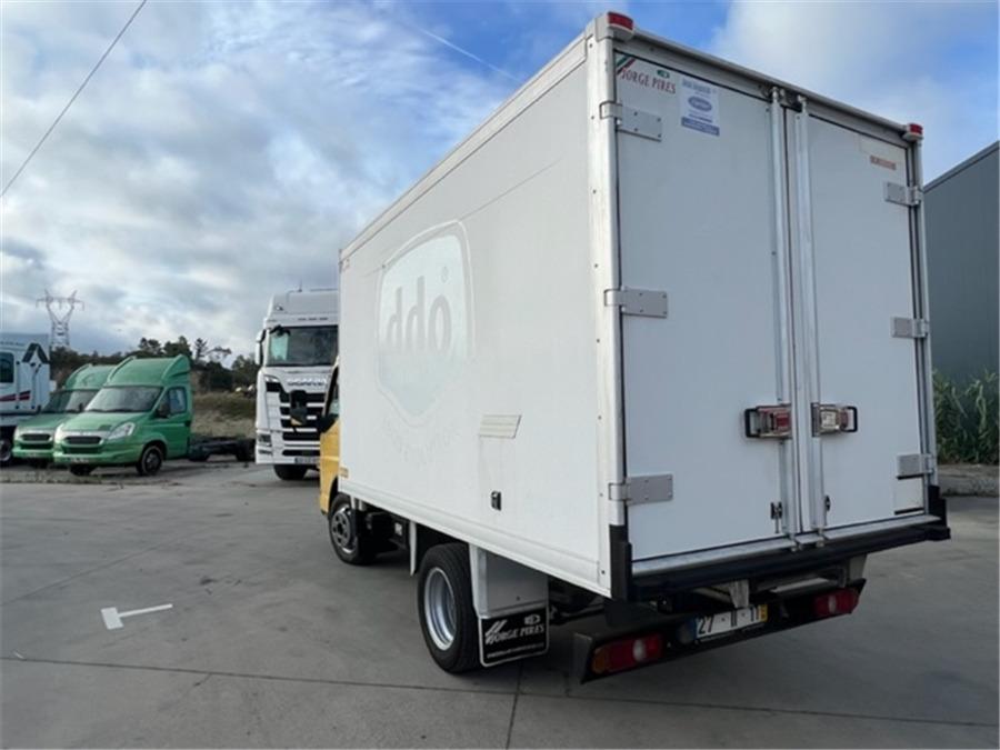 Mitsubishi Canter - Refrigerated van: picture 4 Mitsubishi Canter - Refrigerated van: picture 4