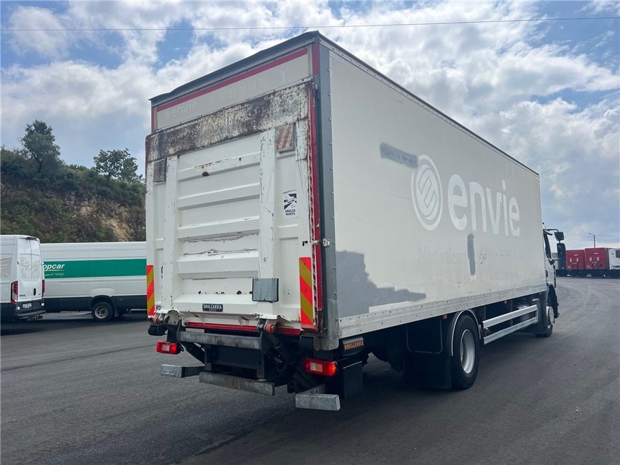 Renault D 19 - Box truck: picture 4 Renault D 19 - Box truck: picture 4