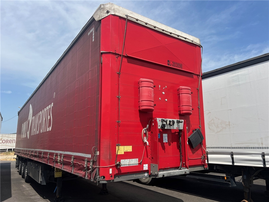 SCHMITZ CARGOBULL SCB-S3T TETO ELEVAR - Curtainsider semi-trailer: picture 2 SCHMITZ CARGOBULL SCB-S3T TETO ELEVAR - Curtainsider semi-trailer: picture 2