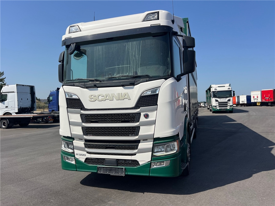 Scania R500 - Curtainsider truck: picture 2 Scania R500 - Curtainsider truck: picture 2