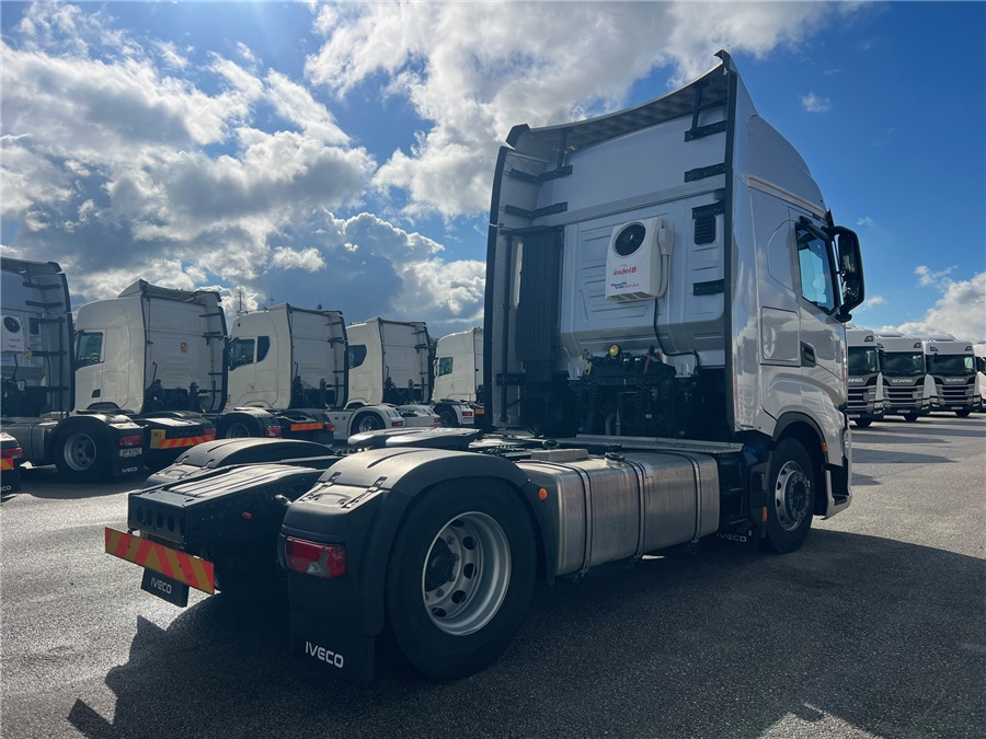 Iveco S-WAY 500 - Tractor unit: picture 4 Iveco S-WAY 500 - Tractor unit: picture 4