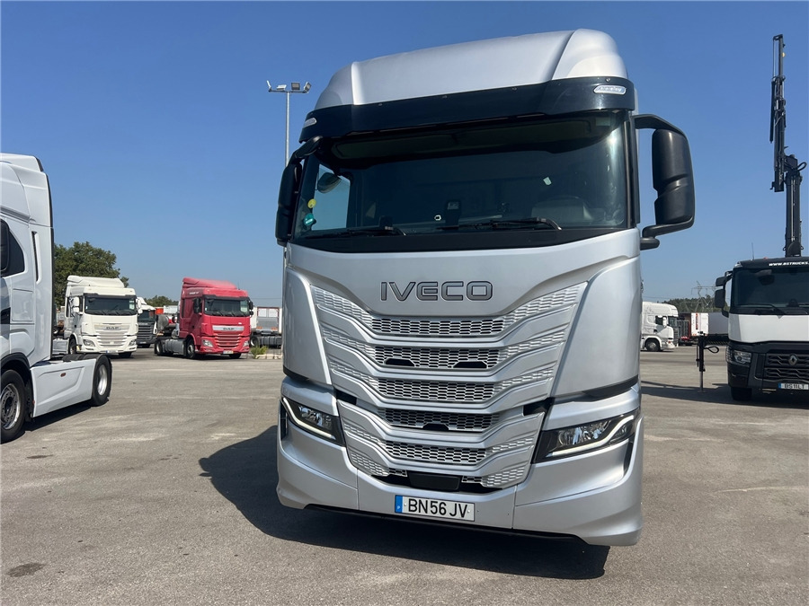 Iveco S-WAY 500 - Tractor unit: picture 2 Iveco S-WAY 500 - Tractor unit: picture 2