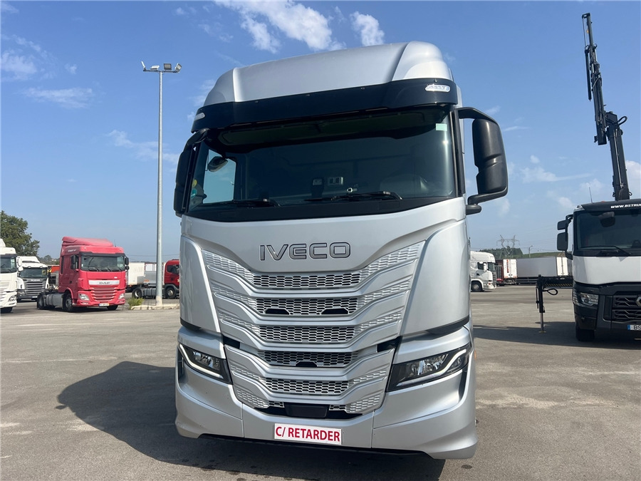Iveco S-WAY 500 - Tractor unit: picture 2 Iveco S-WAY 500 - Tractor unit: picture 2