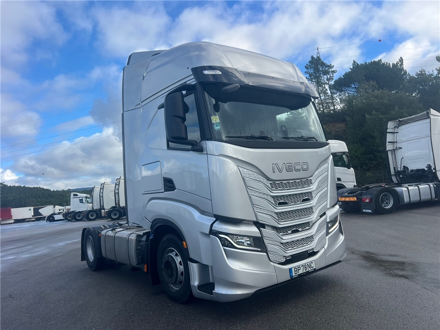 Iveco S-WAY 500 - Tractor unit: picture 3 Iveco S-WAY 500 - Tractor unit: picture 3