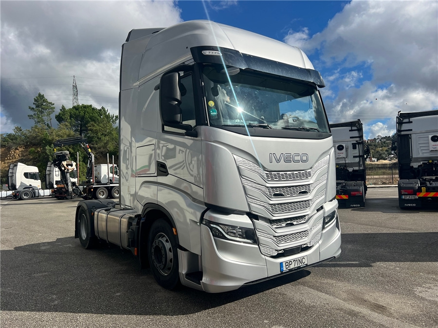 Iveco S-WAY 500 - Tractor unit: picture 3 Iveco S-WAY 500 - Tractor unit: picture 3