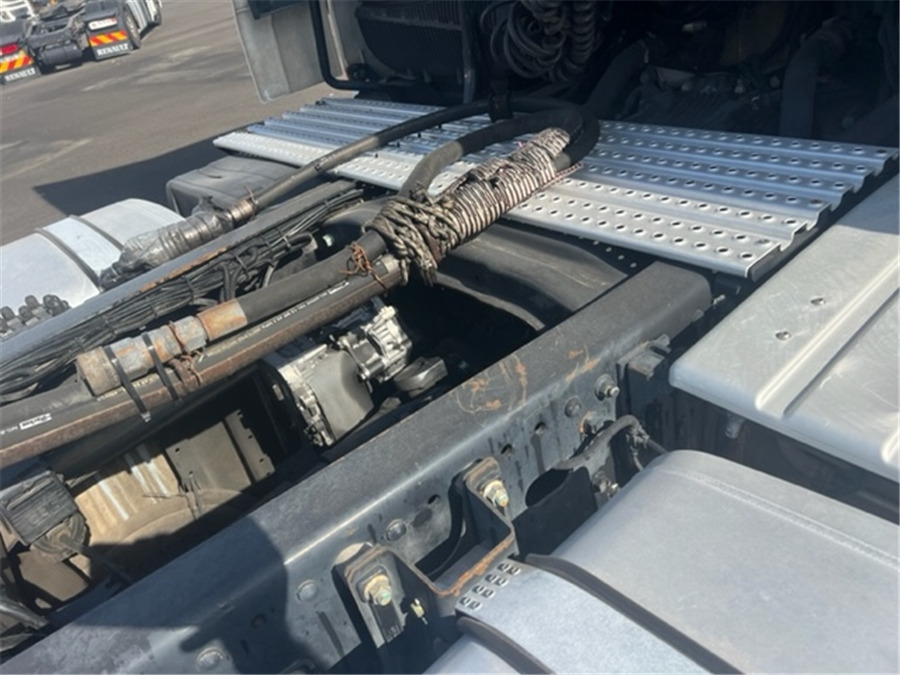 Tractor unit MAN TGX 18.480/RETARDER/: picture 18