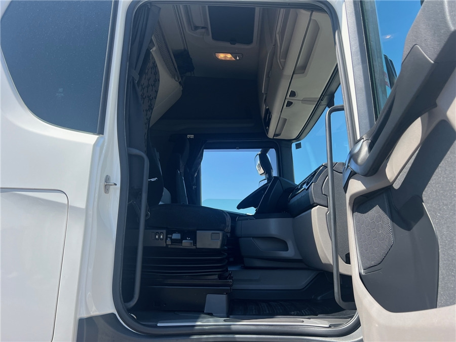 Tractor unit Scania R450 / RETARDER: picture 13