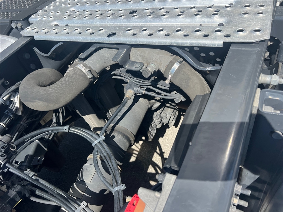Tractor unit Scania R450 / RETARDER: picture 11