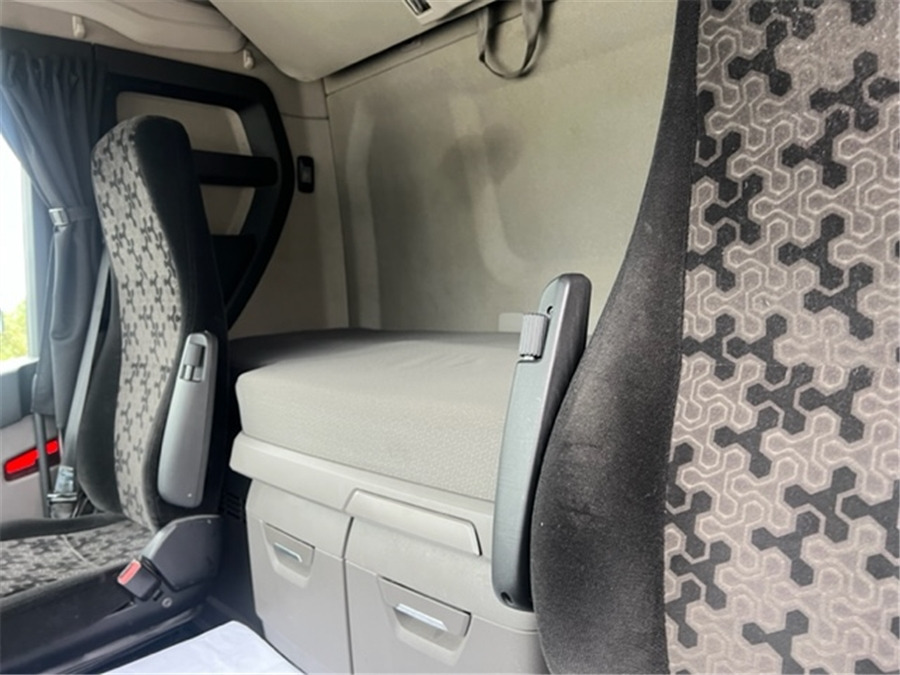 Tractor unit Scania R500: picture 5