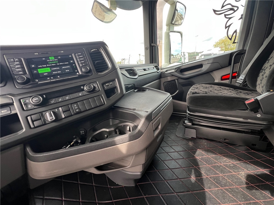Tractor unit Scania S500: picture 17