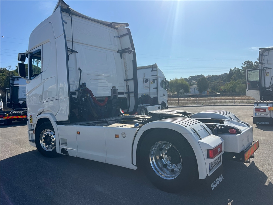 Scania S580 /V8 FULL AIR / RETARDER - Tractor unit: picture 5 Scania S580 /V8 FULL AIR / RETARDER - Tractor unit: picture 5