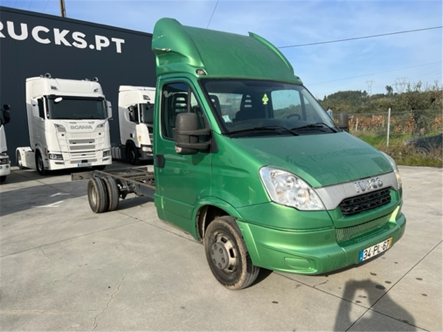 Iveco 35C17 - Van: picture 2 Iveco 35C17 - Van: picture 2