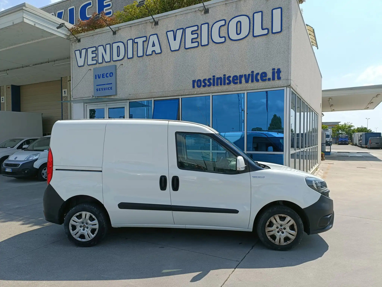 FIAT DOBLO CARGO 1.3 MJT SX - Panel van: picture 1 FIAT DOBLO CARGO 1.3 MJT SX - Panel van: picture 1