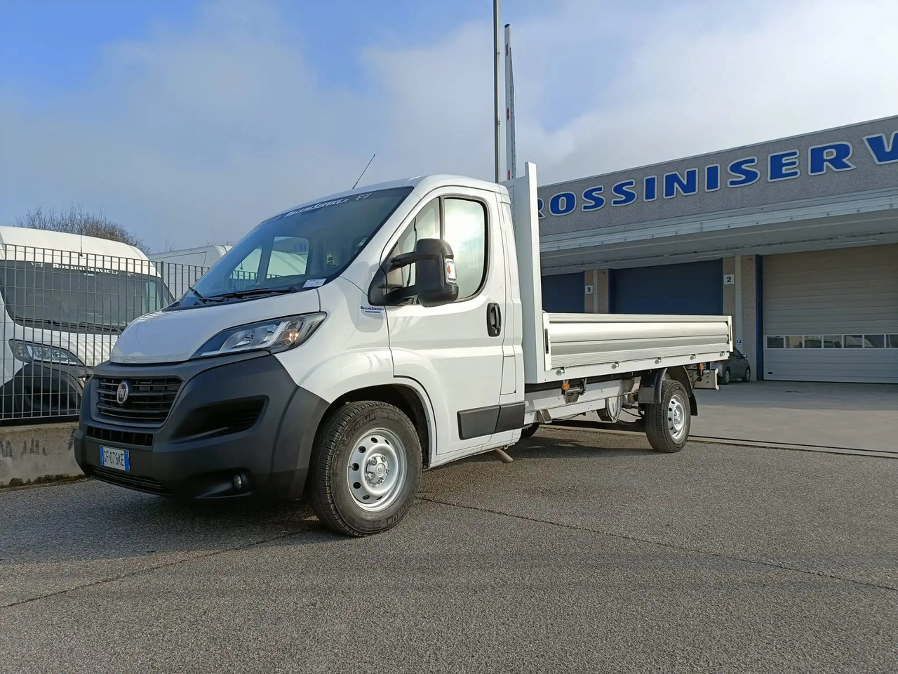 FIAT DUCATO 35 L2H1 - Flatbed van: picture 3 FIAT DUCATO 35 L2H1 - Flatbed van: picture 3