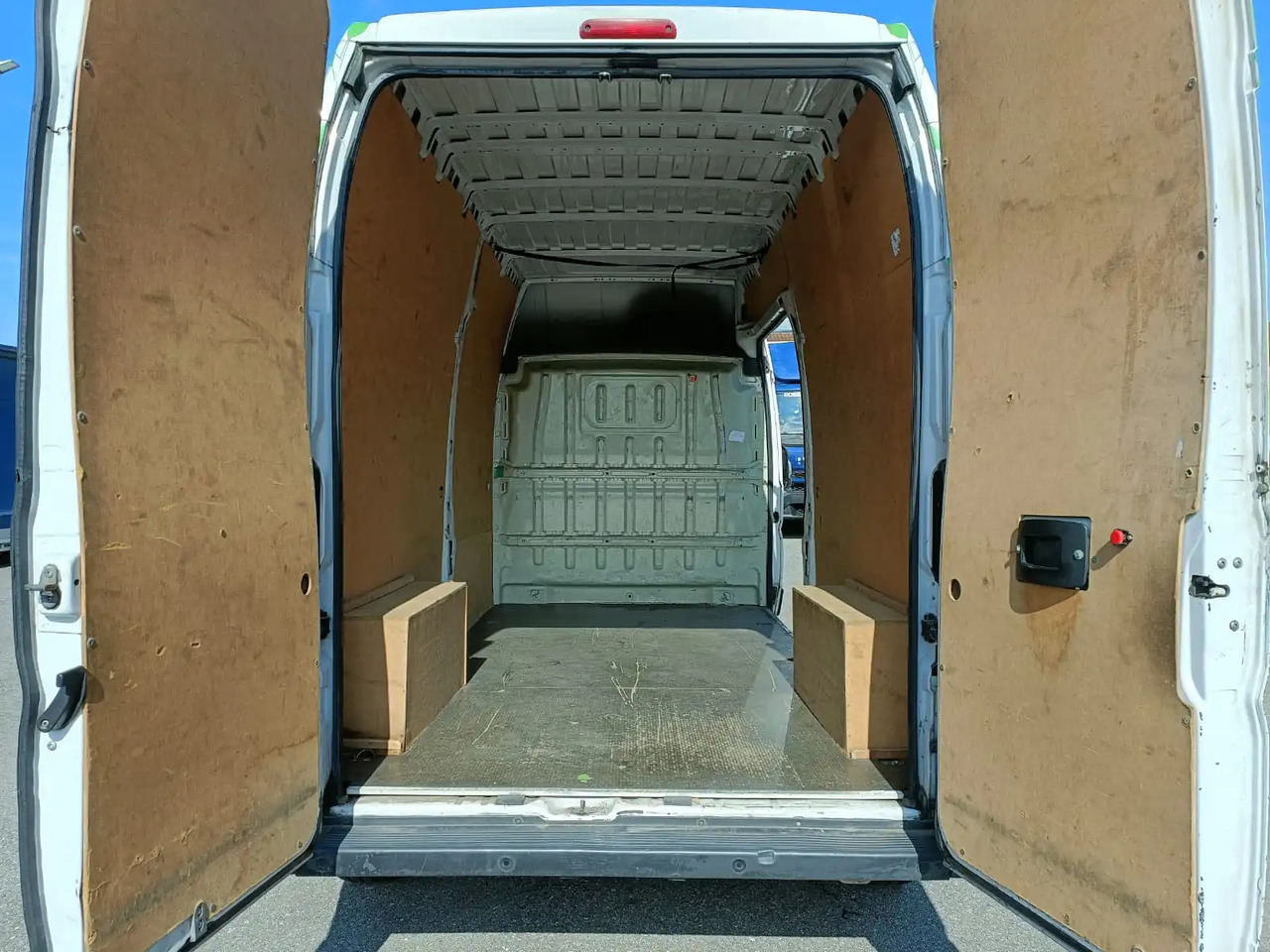 FIAT DUCATO L3H3 3.0 CC CNG - Panel van: picture 4 FIAT DUCATO L3H3 3.0 CC CNG - Panel van: picture 4