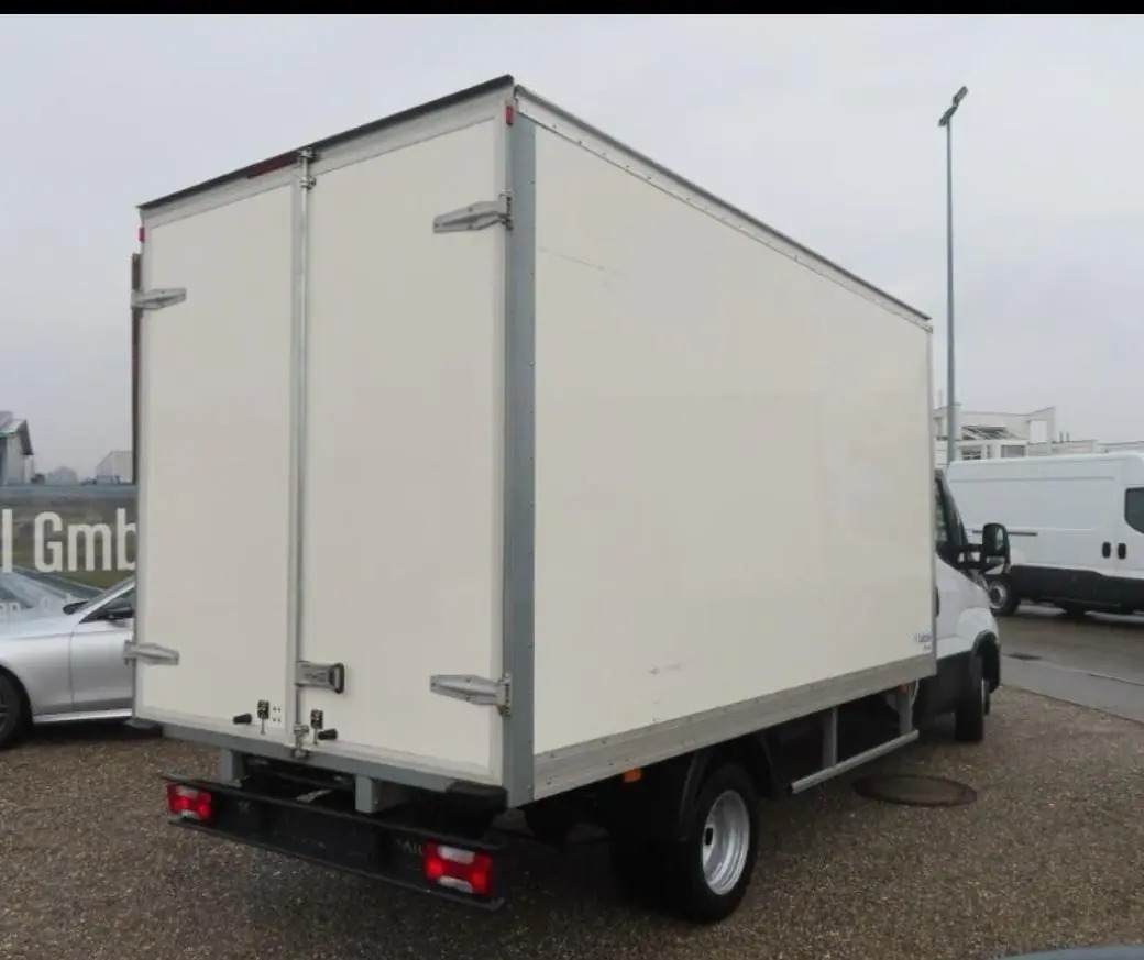 IVECO DAILY 35C16 - Box van: picture 4 IVECO DAILY 35C16 - Box van: picture 4
