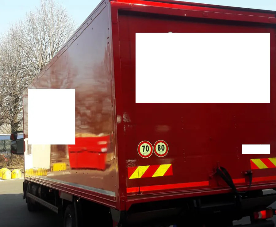 IVECO EUROCARGO 120E18 - Box truck: picture 2 IVECO EUROCARGO 120E18 - Box truck: picture 2