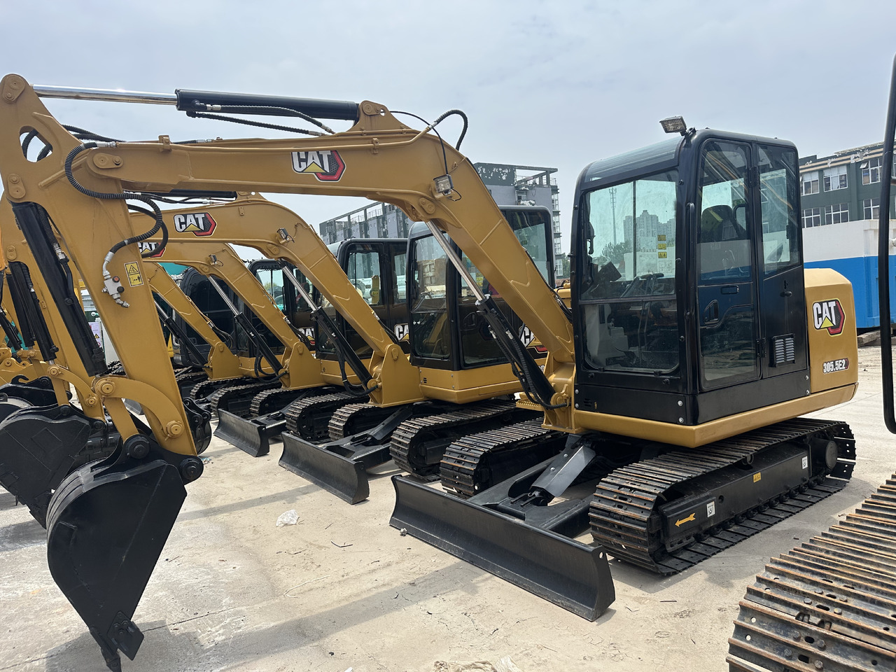 Caterpillar 305.5E - Mini excavator: picture 4 Caterpillar 305.5E - Mini excavator: picture 4