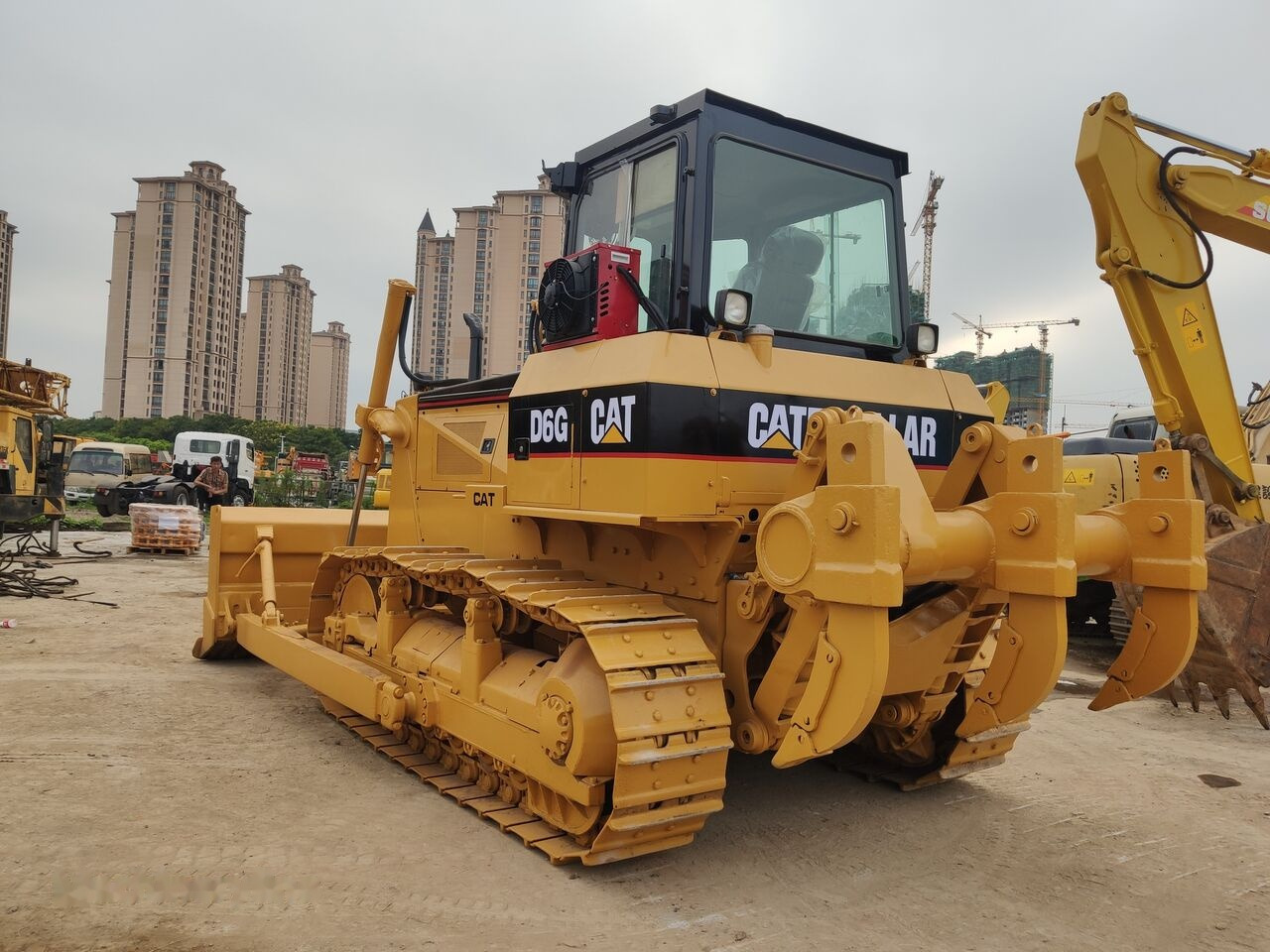 Caterpillar D6G - Bulldozer: picture 1 Caterpillar D6G - Bulldozer: picture 1