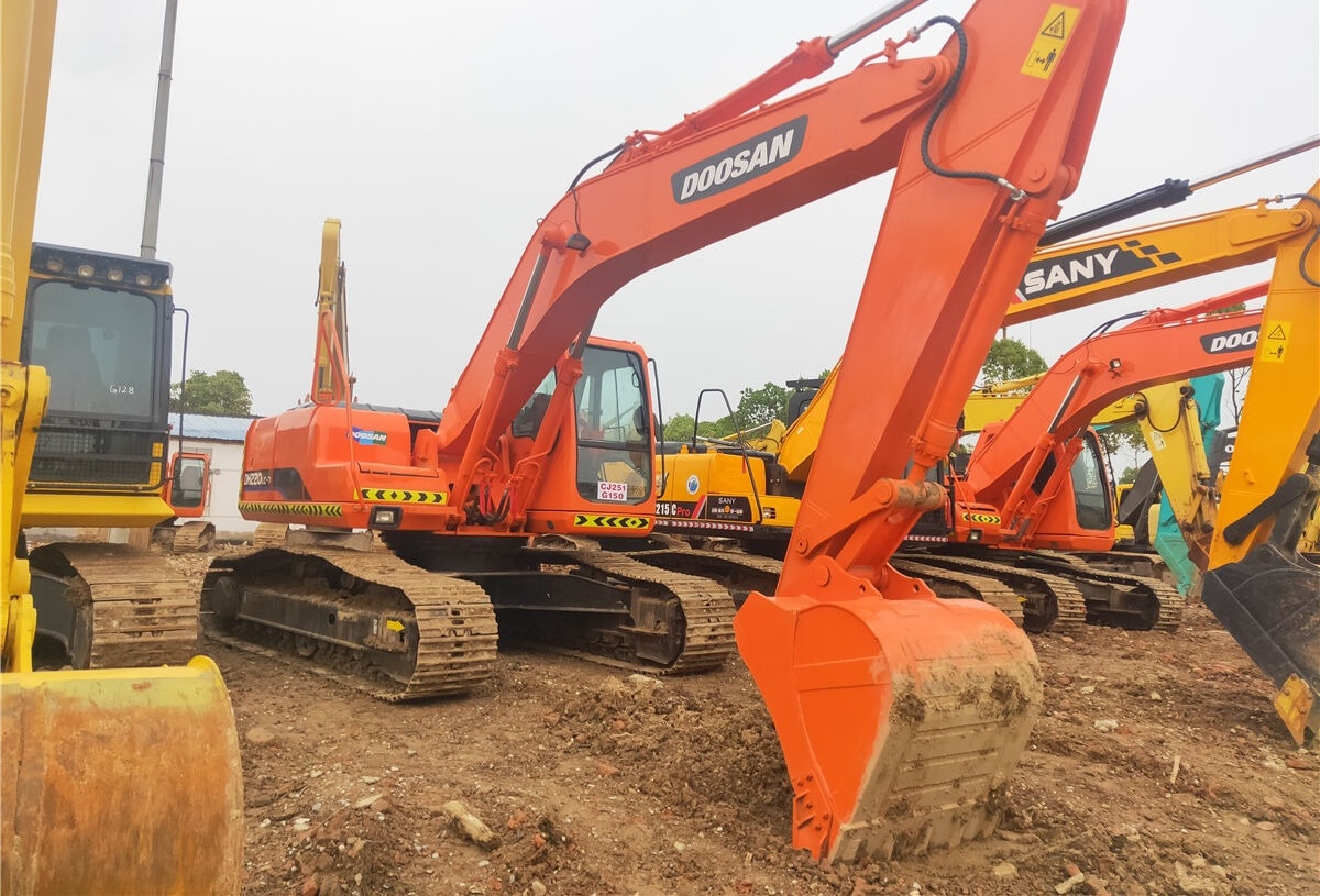 Doosan DH220LC-7 - Crawler excavator: picture 3 Doosan DH220LC-7 - Crawler excavator: picture 3