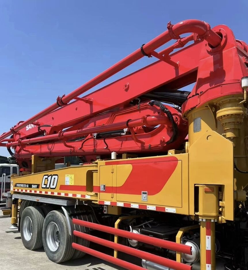 Hino Sany on chassis - Concrete pump truck: picture 5 Hino Sany on chassis - Concrete pump truck: picture 5