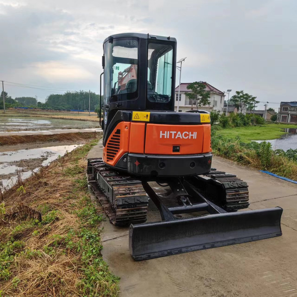 Mini excavator Hitachi ZX50: picture 7