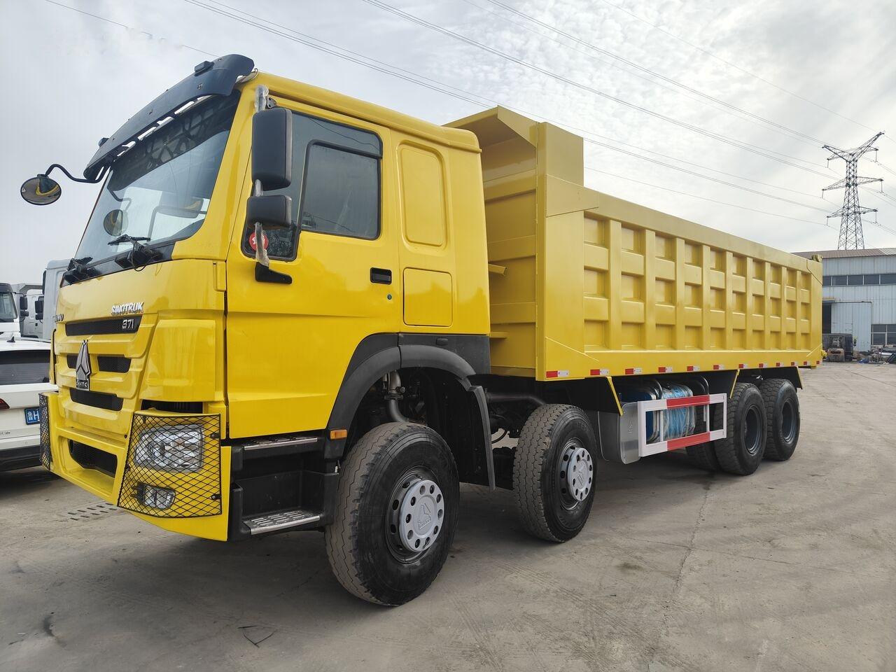 Howo 371 8*4 - Tipper: picture 2 Howo 371 8*4 - Tipper: picture 2