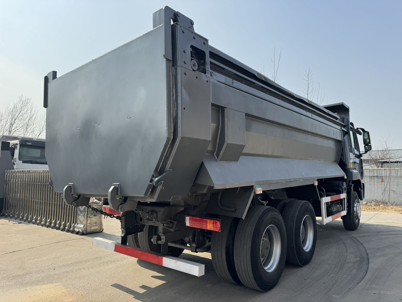 Howo HAOHAN DUMP TRUCK - Tipper: picture 3 Howo HAOHAN DUMP TRUCK - Tipper: picture 3