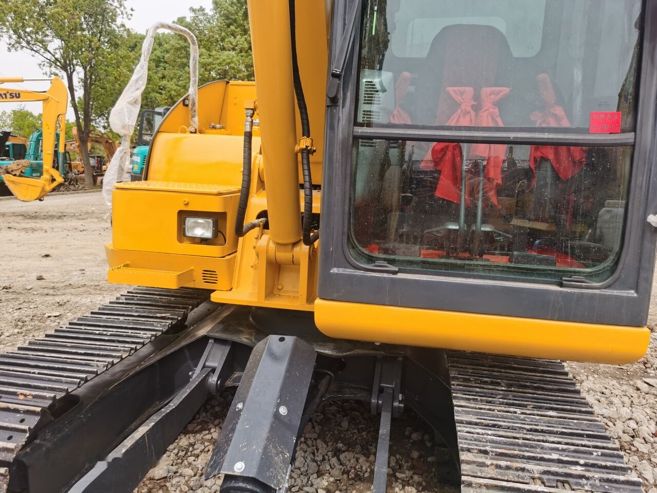 Komatsu PC70-8 - Crawler excavator: picture 1 Komatsu PC70-8 - Crawler excavator: picture 1