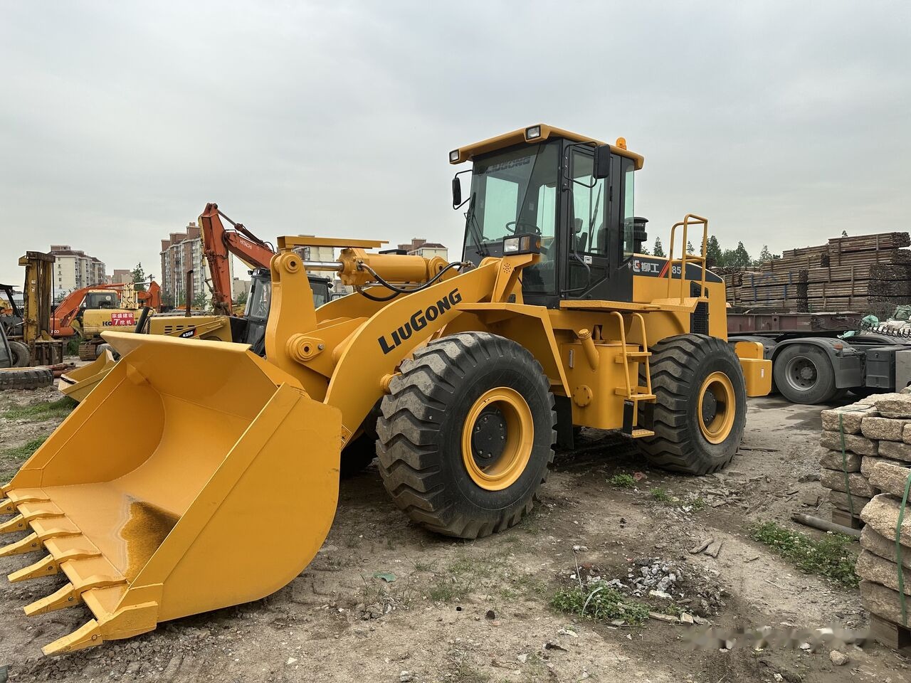 LiuGong CLG 856 - Wheel loader: picture 5 LiuGong CLG 856 - Wheel loader: picture 5
