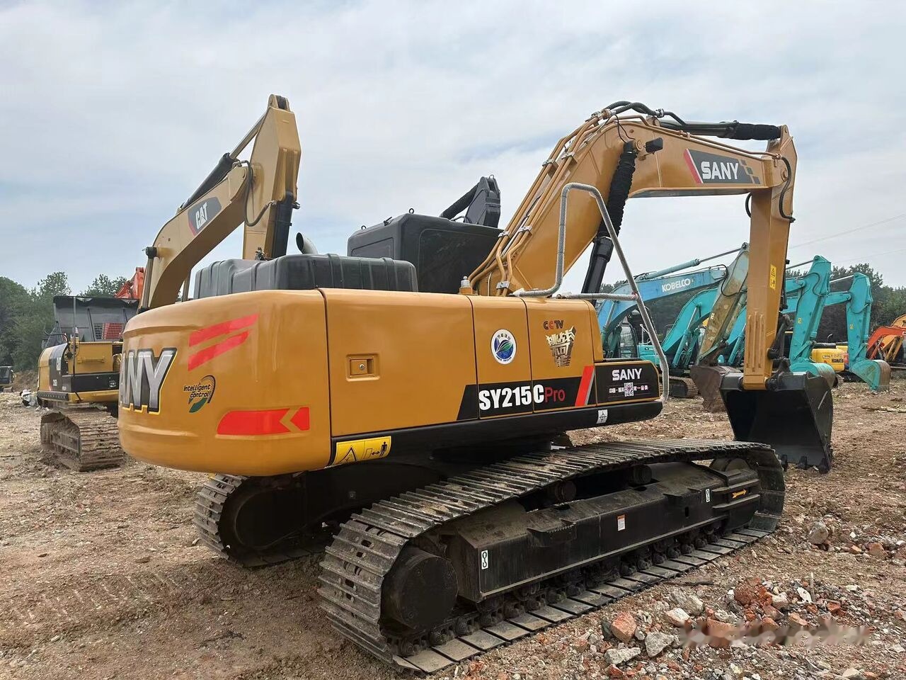 Sany SY215 - Crawler excavator: picture 4 Sany SY215 - Crawler excavator: picture 4