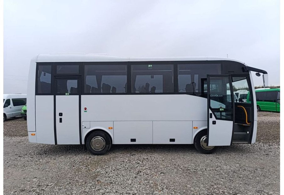 Isuzu Novolux - Suburban bus: picture 2 Isuzu Novolux - Suburban bus: picture 2