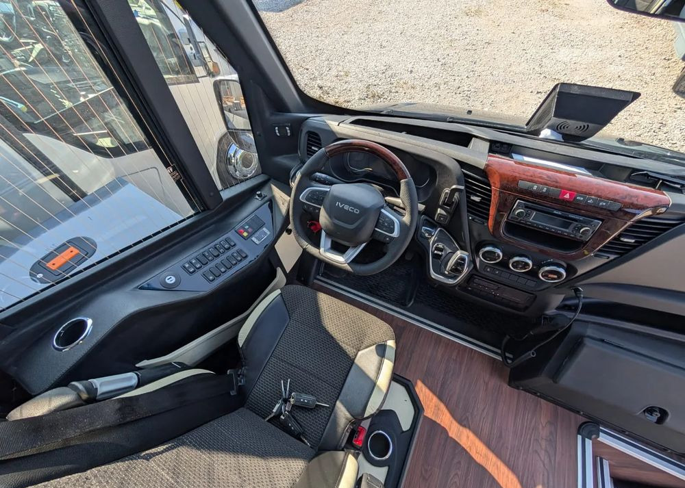 New Minibus, Passenger van Iveco Daily 70C21: picture 18