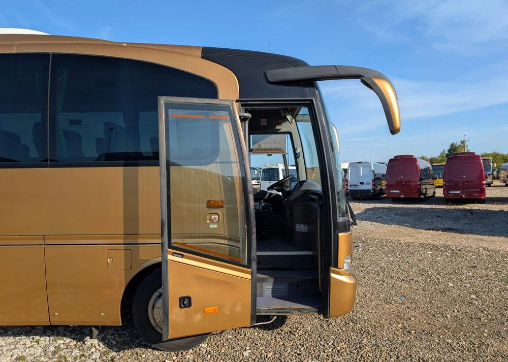 Coach Mercedes-Benz Tourino: picture 14
