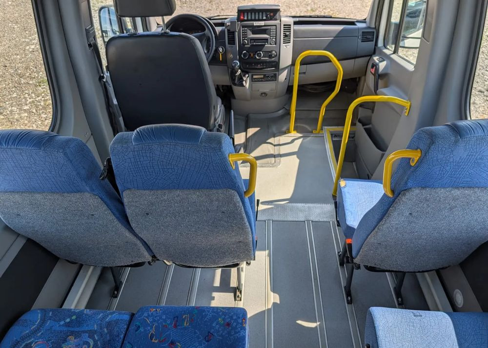 Minibus, Passenger van Volkswagen Crafter: picture 18