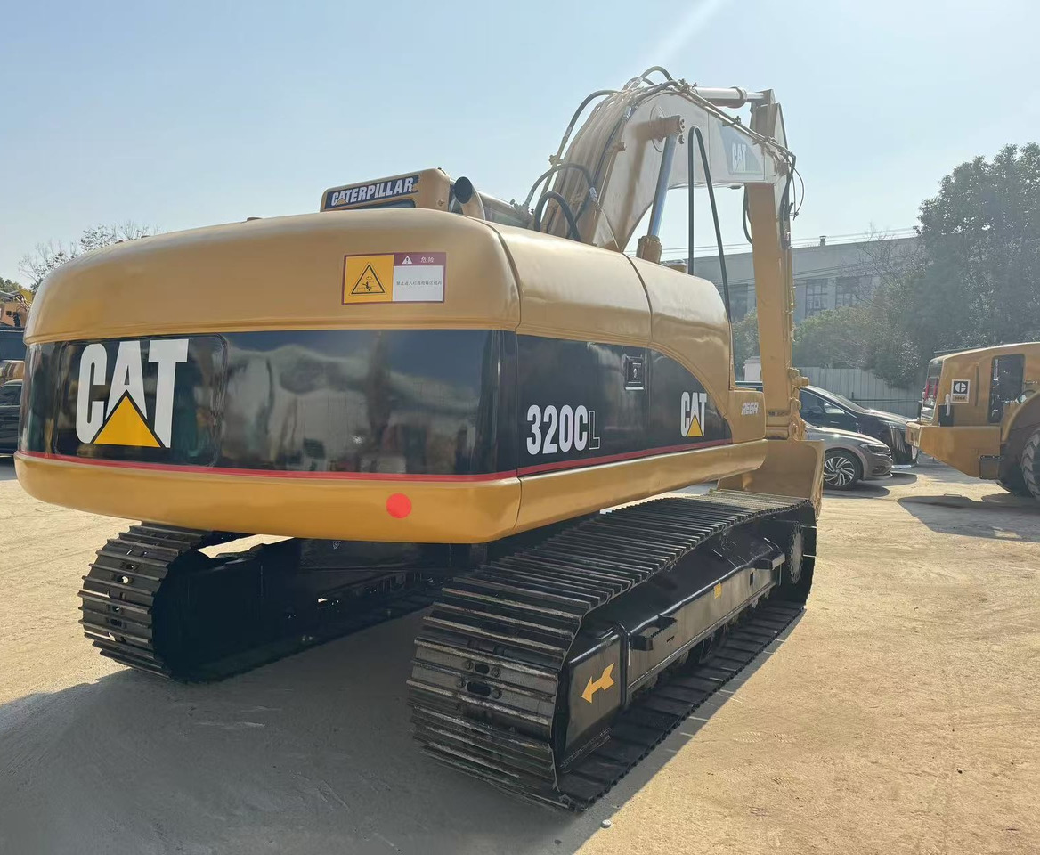 CATERPILLAR 320C - Crawler excavator: picture 2 CATERPILLAR 320C - Crawler excavator: picture 2