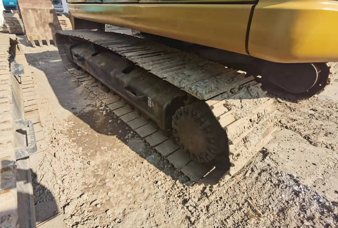CATERPILLAR 320C - Crawler excavator: picture 5 CATERPILLAR 320C - Crawler excavator: picture 5
