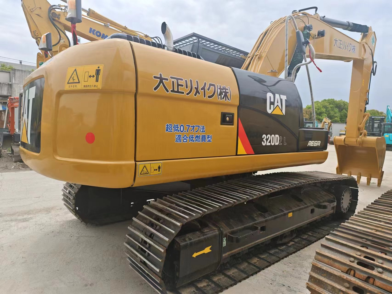 CATERPILLAR 320D - Crawler excavator: picture 2 CATERPILLAR 320D - Crawler excavator: picture 2