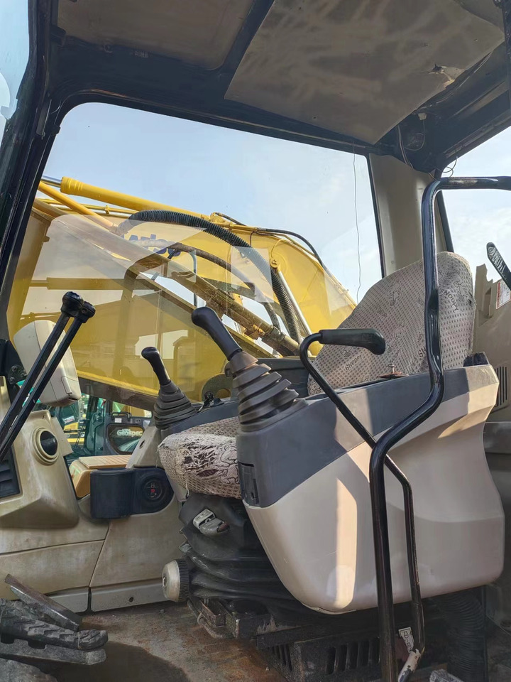 CATERPILLAR 325C - Crawler excavator: picture 4 CATERPILLAR 325C - Crawler excavator: picture 4