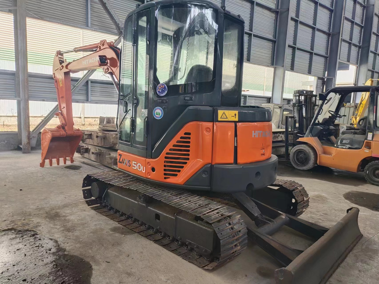 HITACHI ZX50U - Mini excavator: picture 2 HITACHI ZX50U - Mini excavator: picture 2