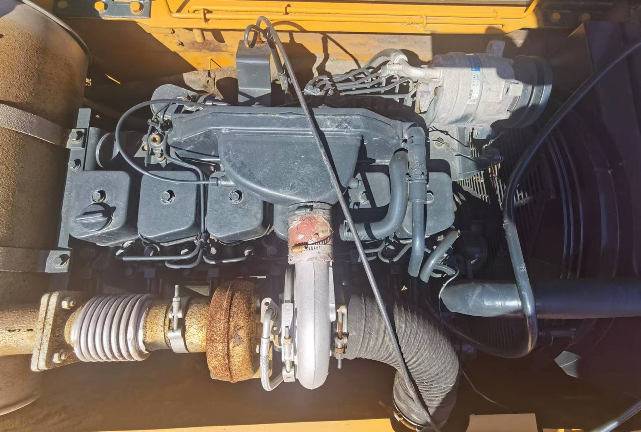 HYUNDAI ROBEX 210W-9 - Wheel excavator: picture 4 HYUNDAI ROBEX 210W-9 - Wheel excavator: picture 4