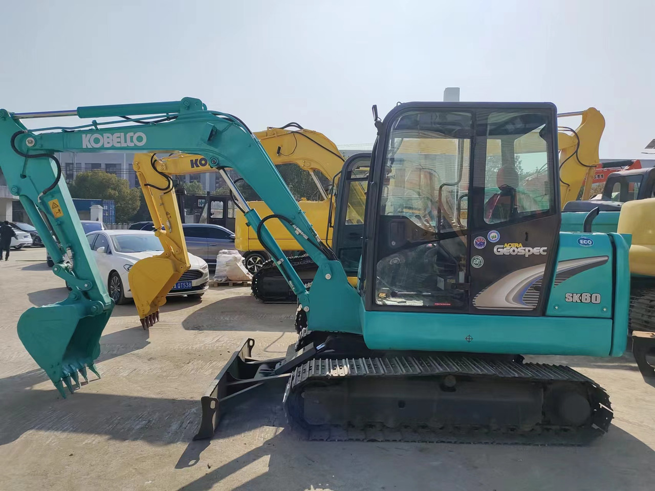 KOBELCO SK60-8 - Mini excavator: picture 3 KOBELCO SK60-8 - Mini excavator: picture 3