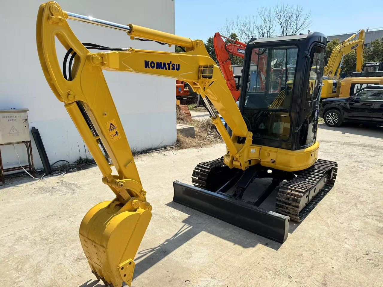 KOMATSU PC35MR - Mini excavator: picture 2 KOMATSU PC35MR - Mini excavator: picture 2