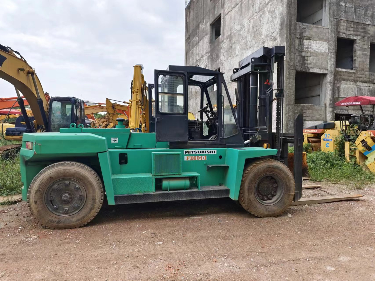 MITSUBISHI 16ton diesel forklift Japan made - Diesel forklift: picture 2 MITSUBISHI 16ton diesel forklift Japan made - Diesel forklift: picture 2