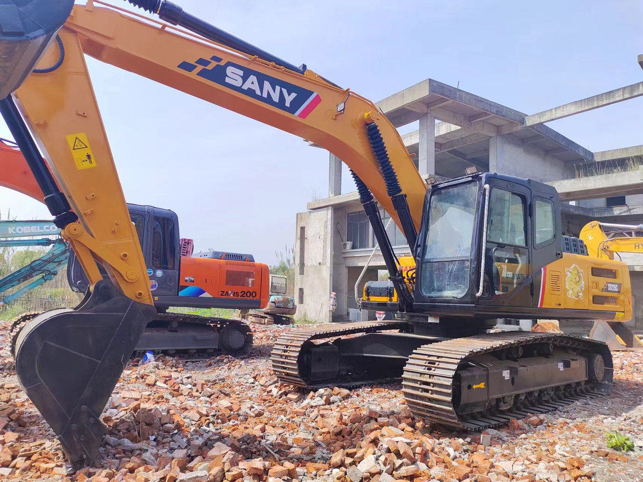 SANY SY215C - Crawler excavator: picture 1 SANY SY215C - Crawler excavator: picture 1