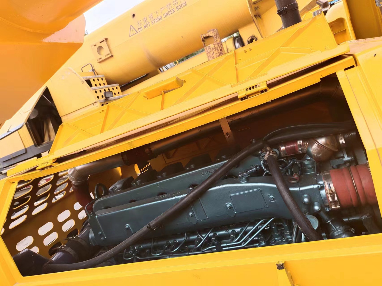 Mobile crane XCMG QY70K: picture 8