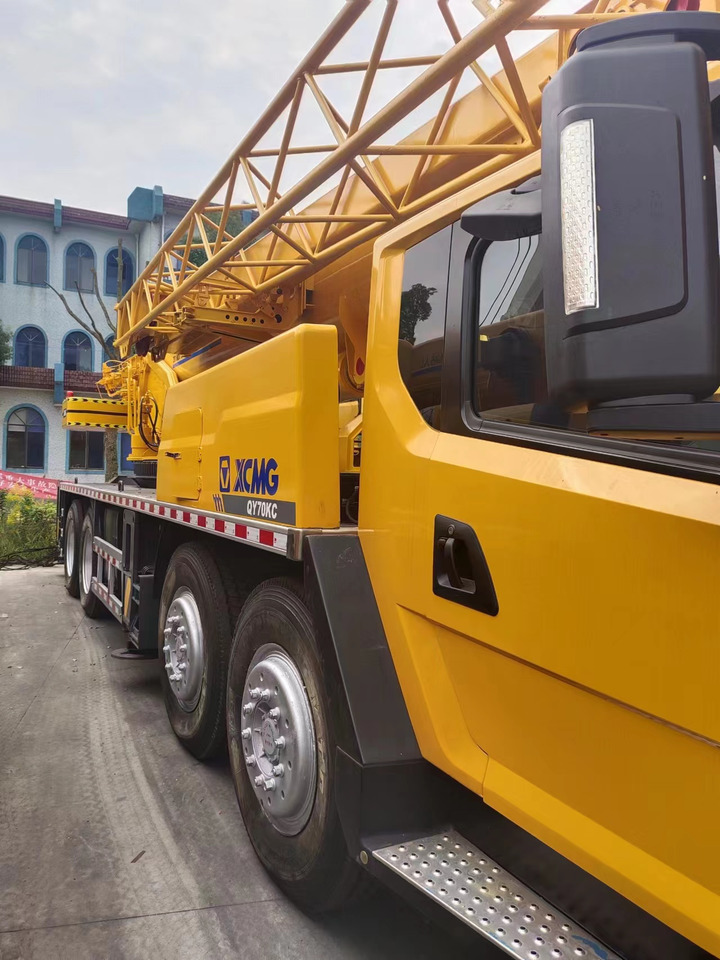 Mobile crane XCMG QY70K: picture 6