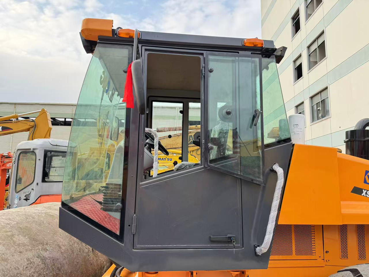 XCMG XS143J - Road roller: picture 4 XCMG XS143J - Road roller: picture 4