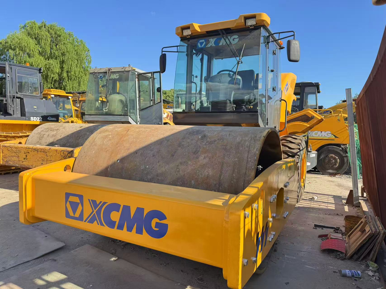 XCMG XS163J - Road roller: picture 1 XCMG XS163J - Road roller: picture 1